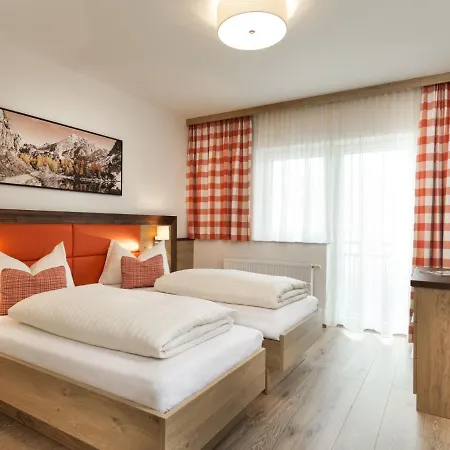 & Garni Alpenrose شقة اوبرتاورن