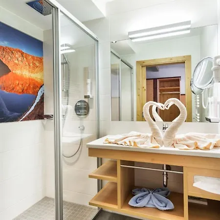 & Garni Alpenrose اوبرتاورن