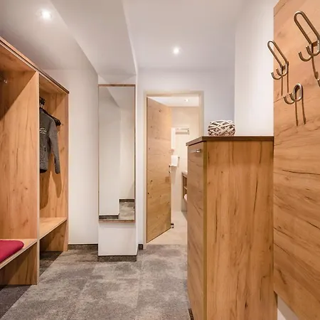 Apartment & Garni Alpenrose Obertauern