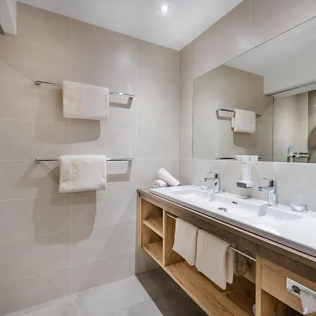 شقة & Garni Alpenrose اوبرتاورن