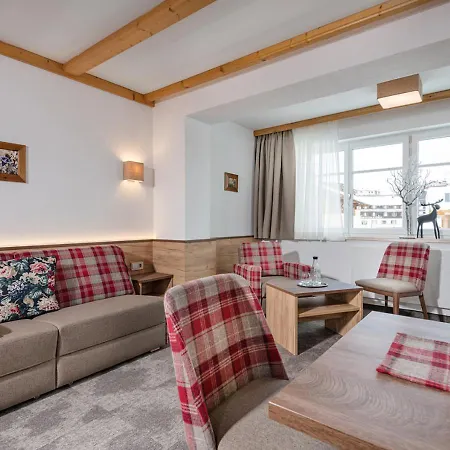 & Garni Alpenrose شقة اوبرتاورن